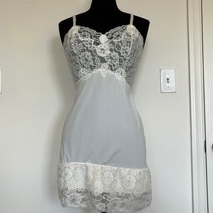 VTG White Nylon Slip